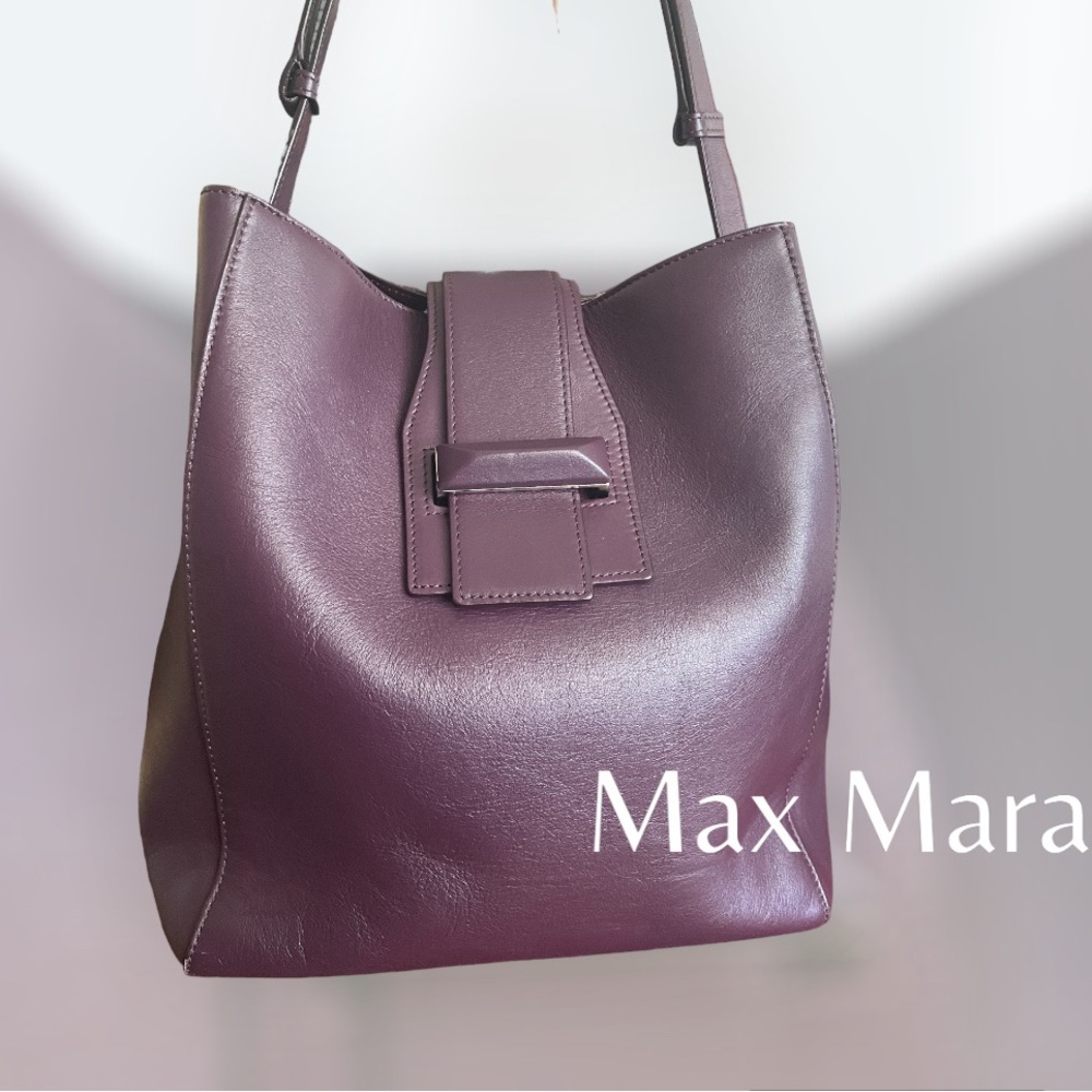 Preowned MaxMara bucket bag